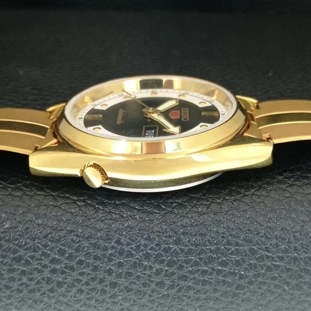 Vintage 1970 Seiko Automatic Mens Gold Watch W/daydate & Black accents
